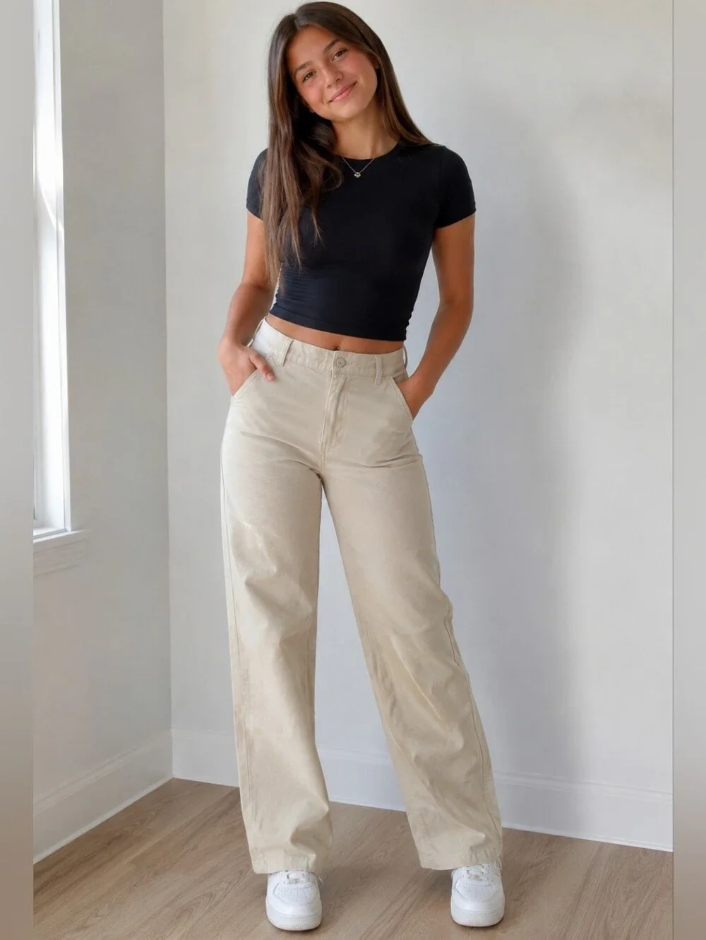 The North Face NWT Girls Lightweight Beige Khaki Parker Pants Regular Uniform XL